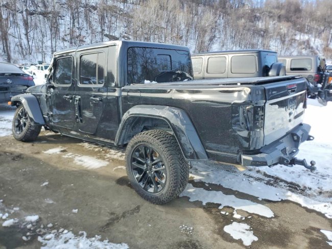 Salvage 2023 Jeep Gladiator Overland in Черный