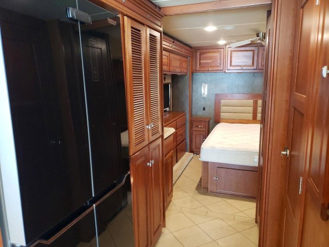 Salvage 2014 Itsca Meridian  in Two Tone