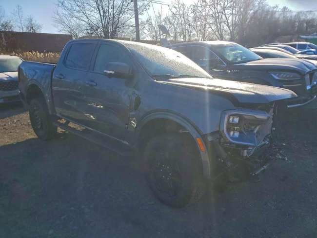 Salvage 2025 Ford Ranger Lariat in Gray