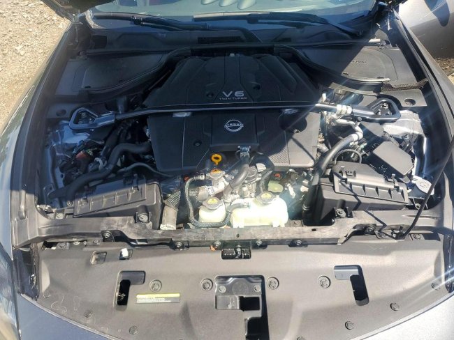 Salvage 2024 Nissan Z Performance in Gray