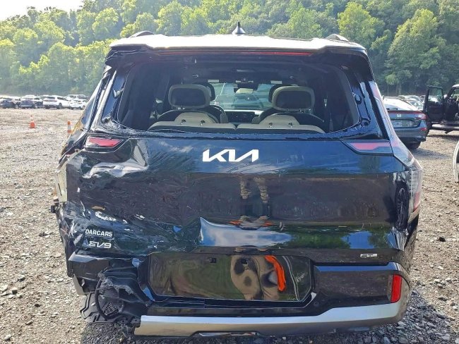 Salvage 2024 Kia Ev9 Gt Line in Black