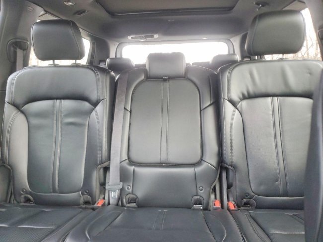 Salvage 2022 Jeep Wagoneer  in Silver