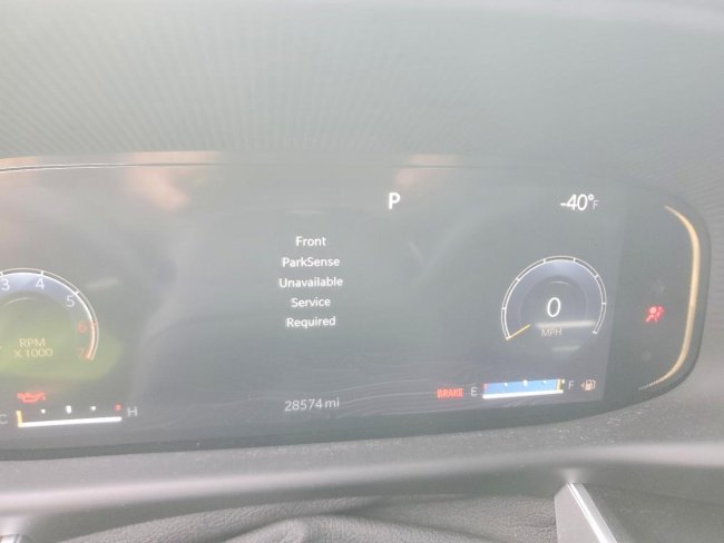 Salvage 2022 Jeep Wagoneer  in Silver