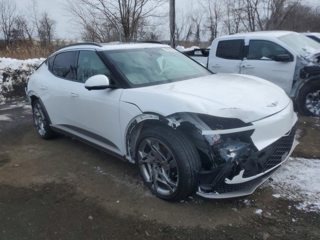 Salvage 2024 Genesis Gv60 Performance in Белый