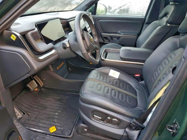 Salvage 2023 Rivian R1s Launch Edition in Green