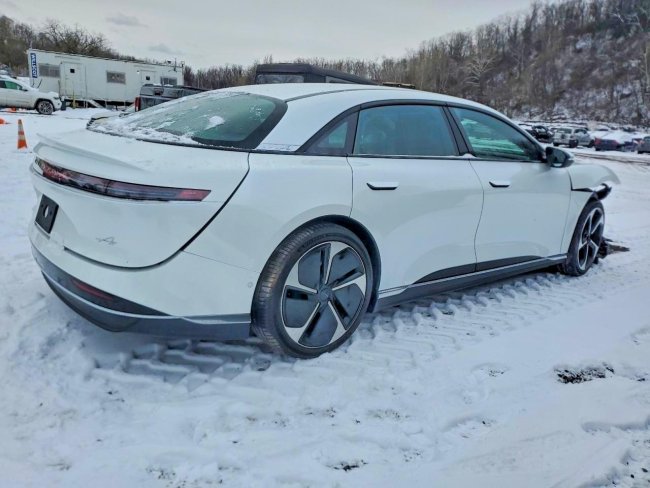 Salvage 2025 Lucid Motors Air  in White