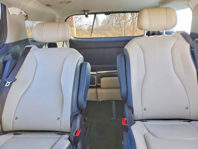 Salvage 2025 Kia Carnival Sx in Gray