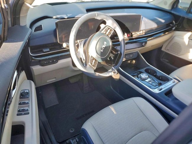 Salvage 2025 Kia Carnival Sx in Gray