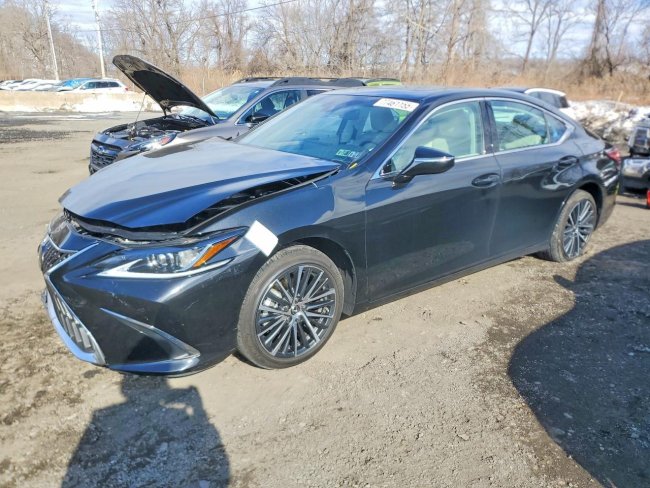 Salvage 2024 Lexus Es 350  in Black