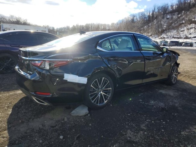 Salvage 2024 Lexus Es 350  in Black