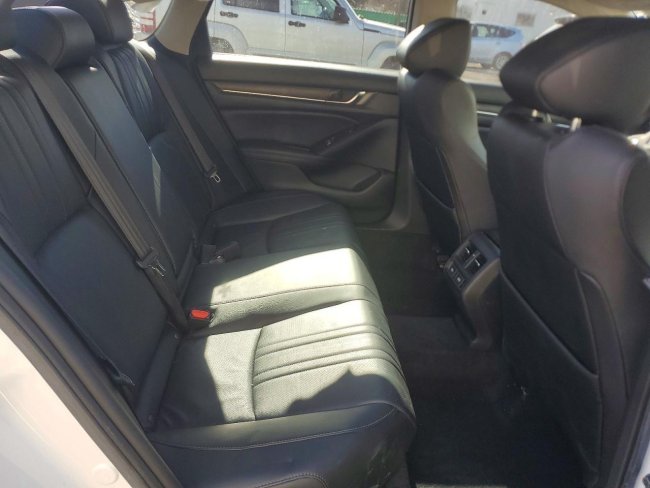 Salvage 2022 Honda Accord Touring Hybrid in White