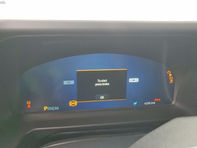 Salvage 2025 Ford Bronco Badlands in Gray