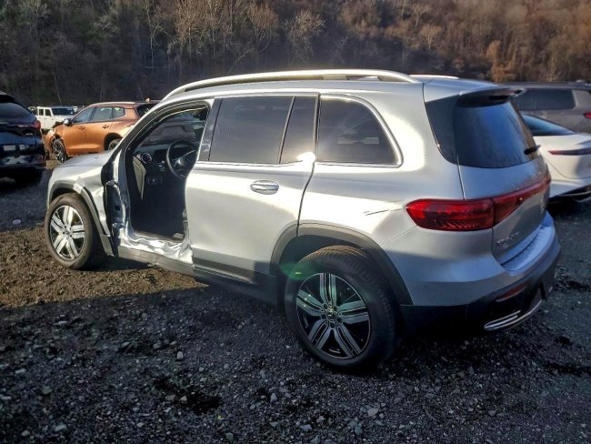 Salvage 2025 Mercedes-benz Eqb 250+ in Silver