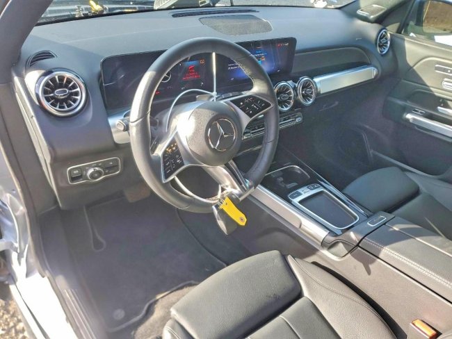 Salvage 2025 Mercedes-benz Eqb 250+ in Silver