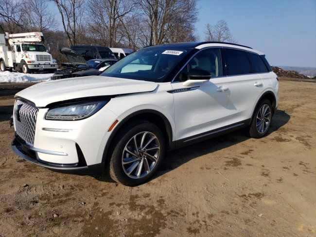 Salvage 2025 Lincoln Corsair Premiere in White