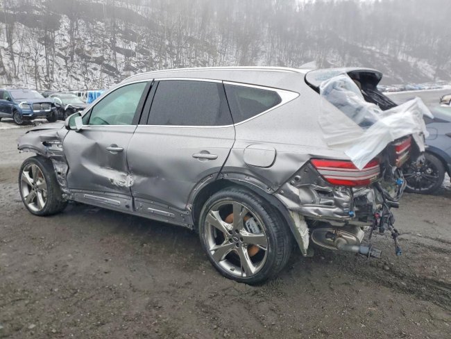 Salvage 2023 Genesis Gv80  in Gray