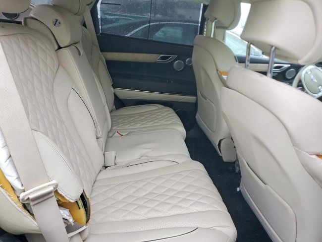 Salvage 2023 Genesis Gv80  in Gray