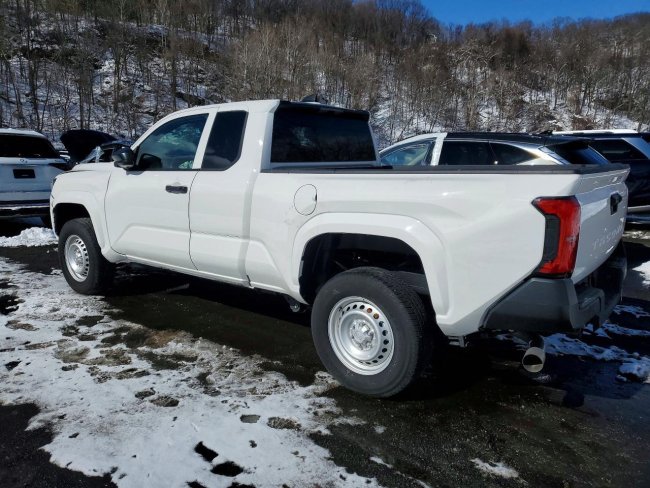 Salvage 2025 Toyota Tacoma  in White