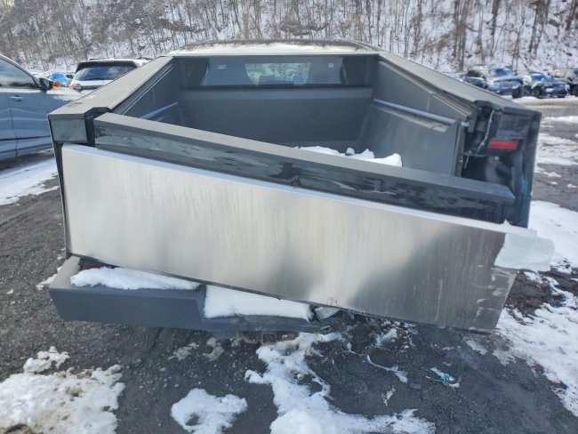 Salvage 2025 Tesla Cyberbeast  in Gray