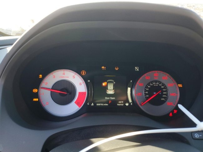 Salvage 2025 Acura Rdx A-spec in Белый