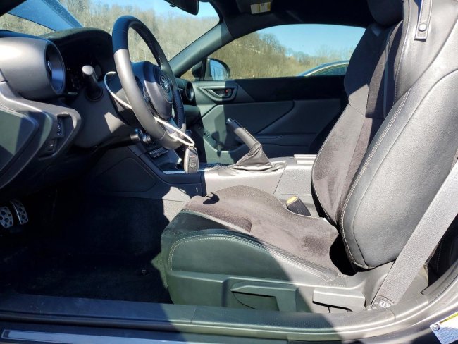 Salvage 2024 Toyota Gr86 Premium in Gray