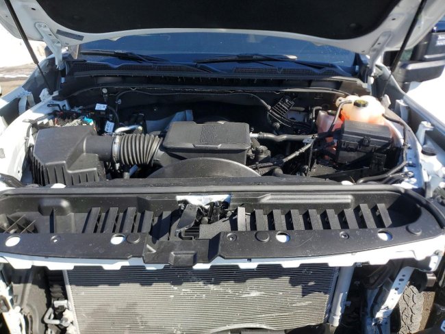 Salvage 2025 Gmc Sierra Sle in White