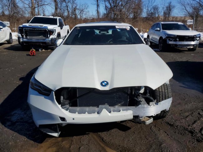 Salvage 2026 Bmw I5 Xdrive 40 in Белый