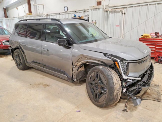 Salvage 2024 Kia Ev9 Gt-line in Gray