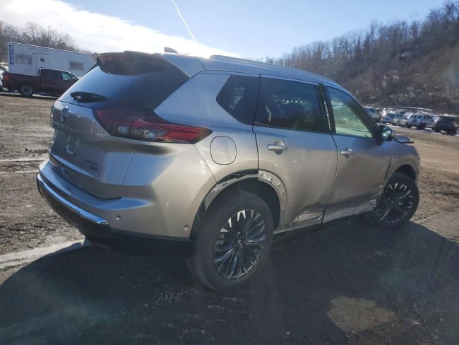 Salvage 2026 Nissan Rogue Platinum in Gold