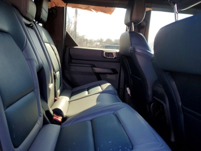 Salvage 2024 Ford Bronco Outer Banks in Black