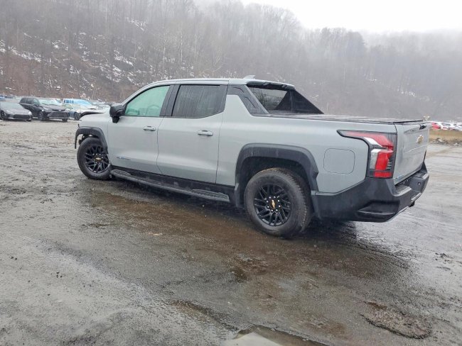 Salvage 2025 Chevrolet Silverado Lt in Gray