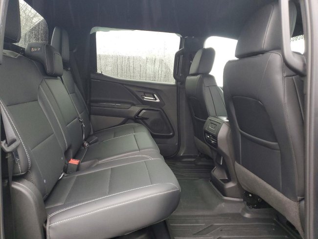 Salvage 2025 Chevrolet Silverado Lt in Gray