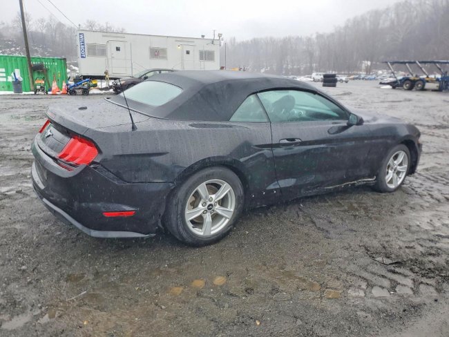 Salvage 2020 Ford Mustang  in Black