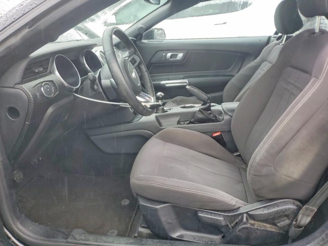 Salvage 2020 Ford Mustang  in Black