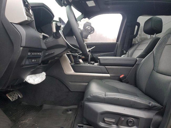 Salvage 2025 Toyota Tundra Limited Hv in Gray