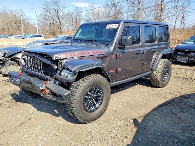 Salvage 2025 Jeep Wrangler Rubicon in Серый
