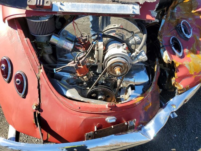 Salvage 1969 Volkswagen Beetle  in Red