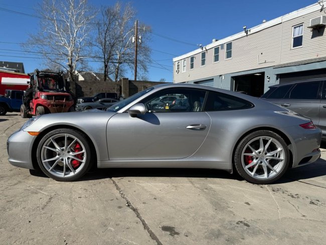 Salvage 2019 Porsche 911 Carrera S in Silver