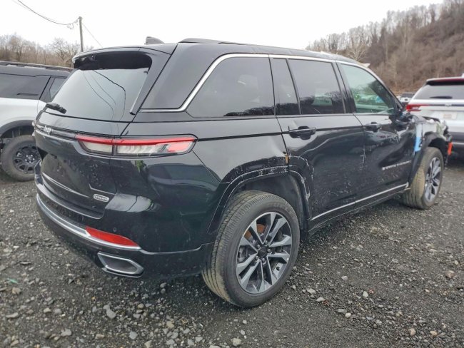 Salvage 2025 Jeep Grand Cherokee Overland in Черный