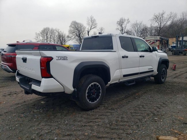 Salvage 2025 Toyota Tacoma Trd Off-road in Белый