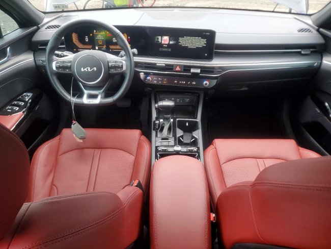 Salvage 2025 Kia K5 Gt-line in Черный