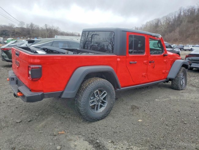 Salvage 2026 Jeep Gladiator Mojave in Red