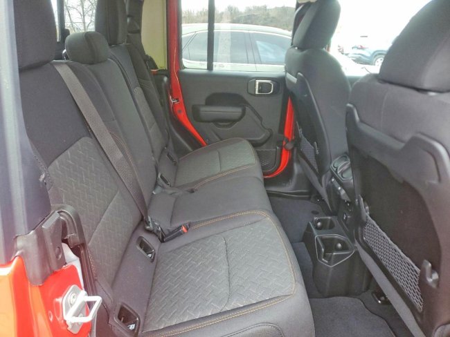 Salvage 2026 Jeep Gladiator Mojave in Red