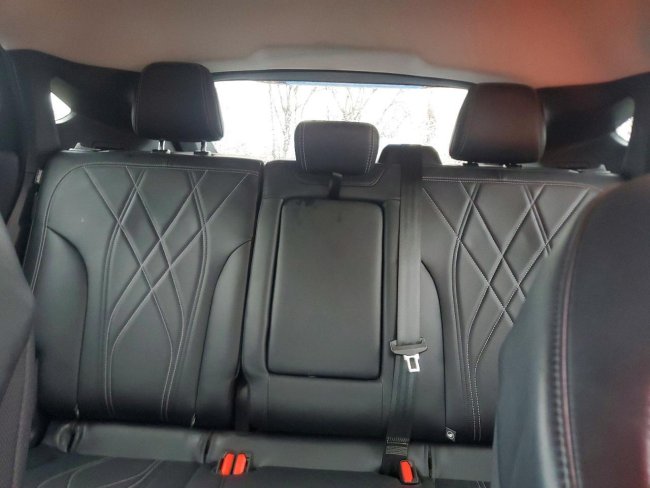 Salvage 2022 Ford Mustang Mach-e Select in Black