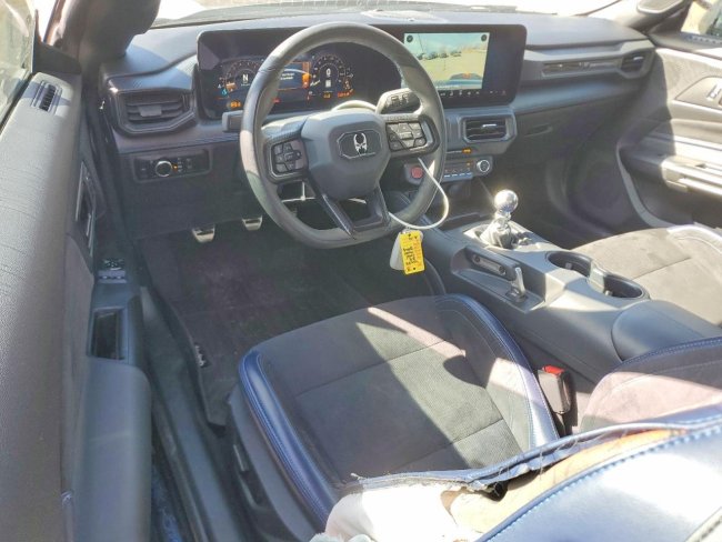 Salvage 2024 Ford Mustang Dark Horse in Blue