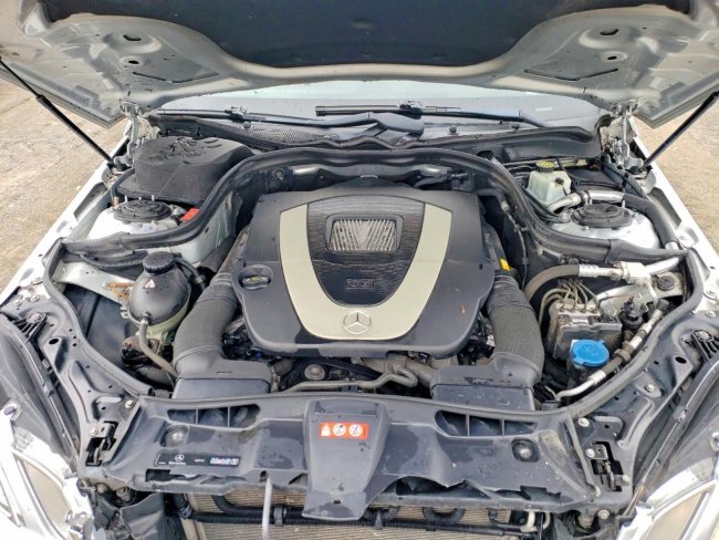 Salvage 2011 Mercedes-benz E 350 4matic in Gray