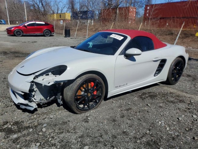 Salvage 2025 Porsche Boxster S in Gray