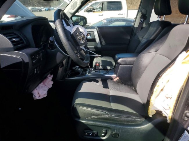 Salvage 2022 Toyota 4runner  in Gray