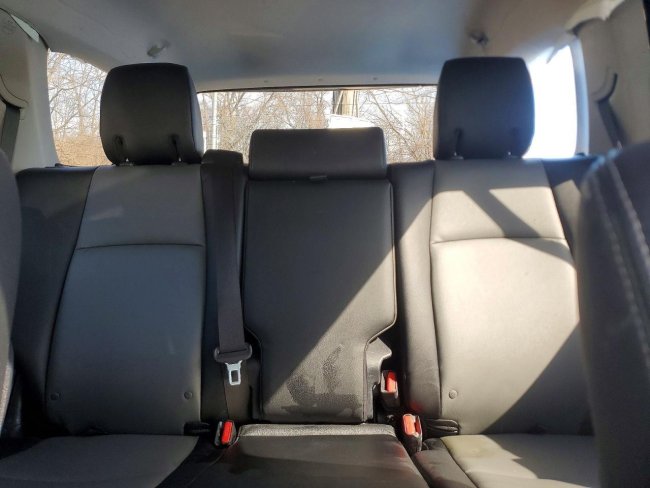 Salvage 2022 Toyota 4runner  in Gray