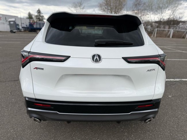 Salvage 2025 Acura Adx A-spec in Белый